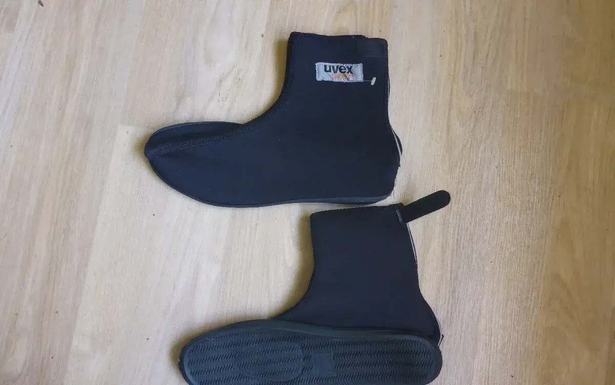 návleky na cyklotretry Uvex