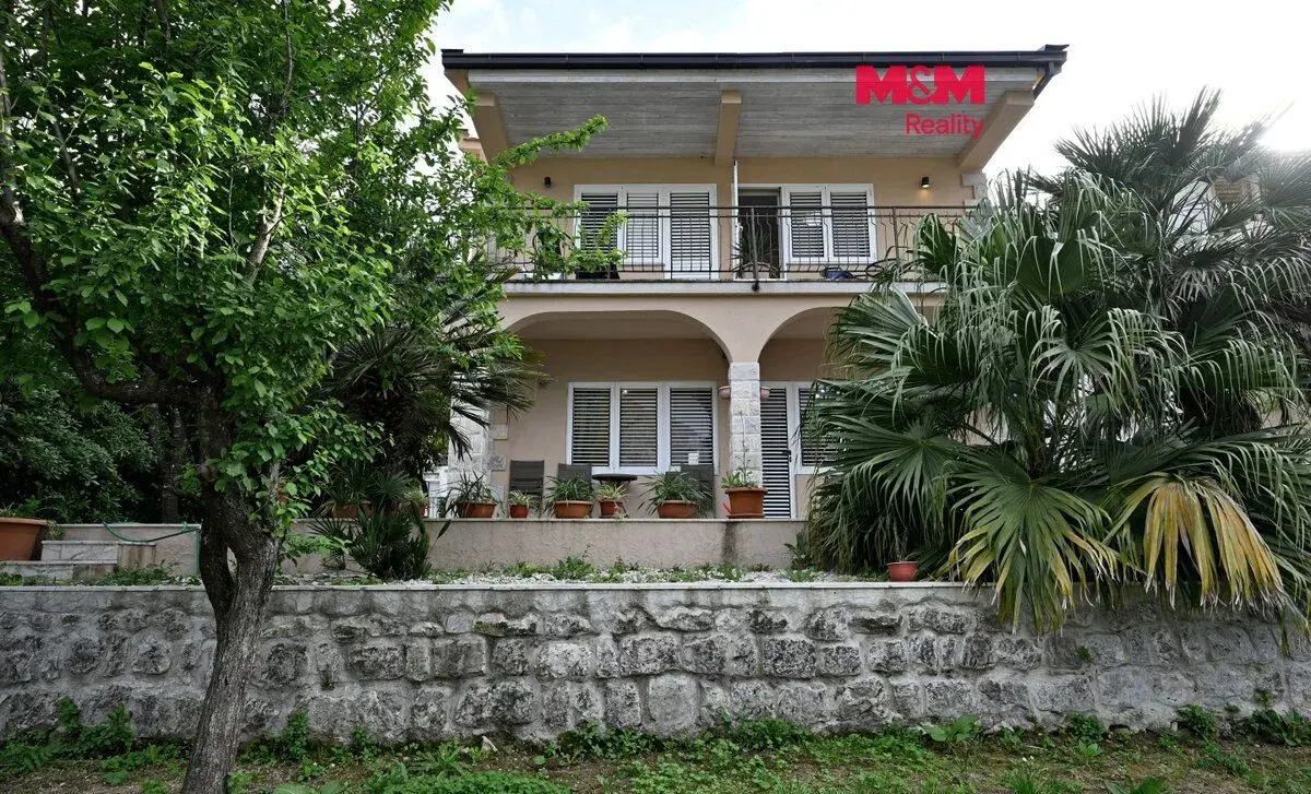 Prodej rodinného domu, 160 m²