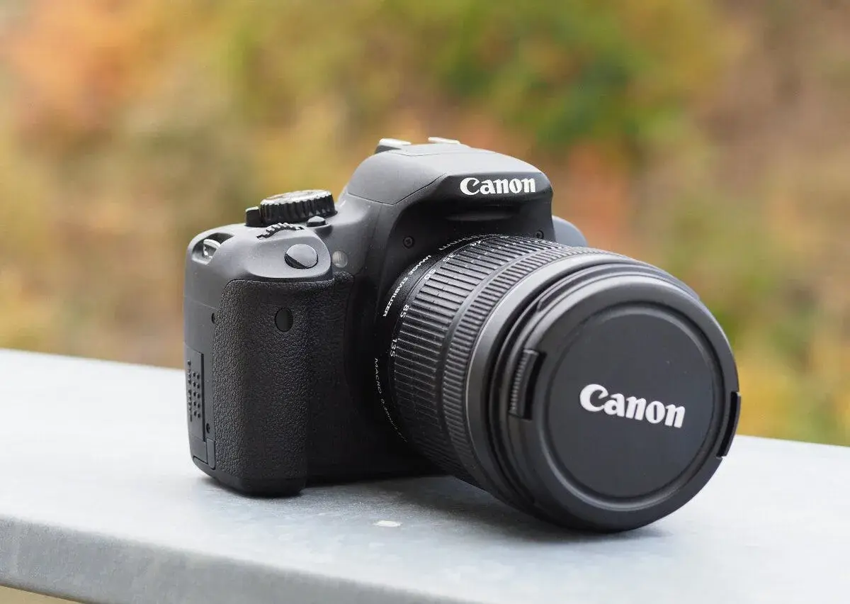 Canon EOS 650D + 18-135 mm IS STM + Příslušenství