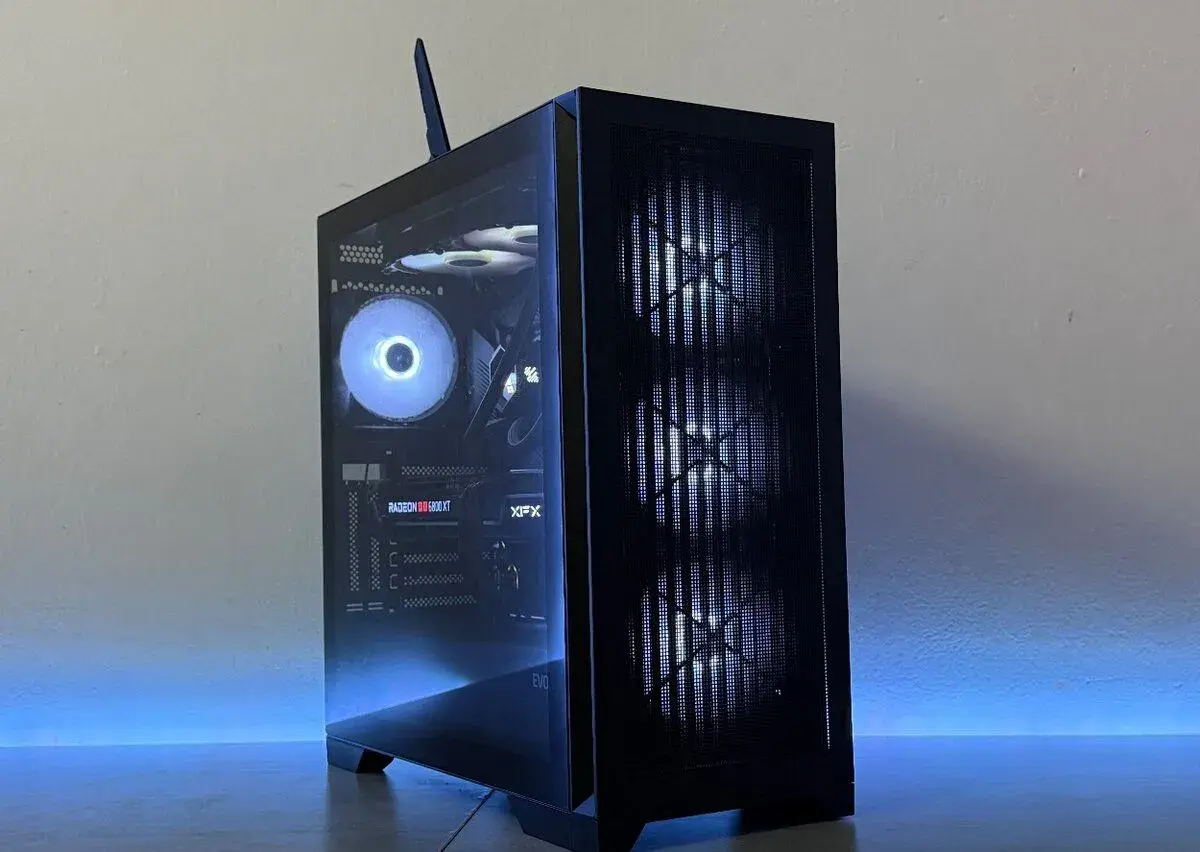 VÝKONNÝ HERNÍ PC I9 11900K/32GB RAM/RX 6800-XT/500GB SSD