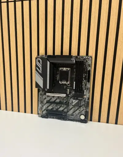 GIGABYTE Z890 UD WIFI6E /Socket 1851/Funkční/Záruka