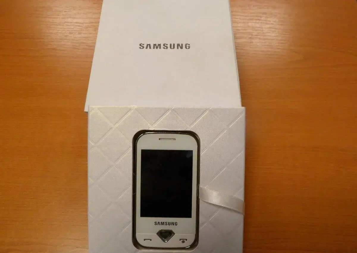 Samsung S7070 DIVA