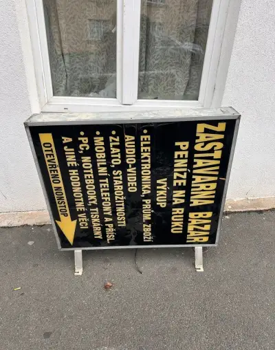 Světelná cedule zastavárna