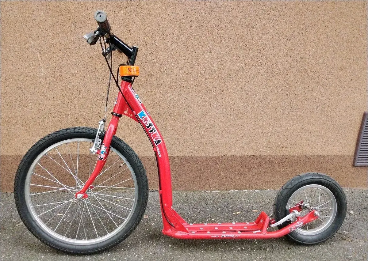 Dětská koloběžka KOSTKA 20”/12”