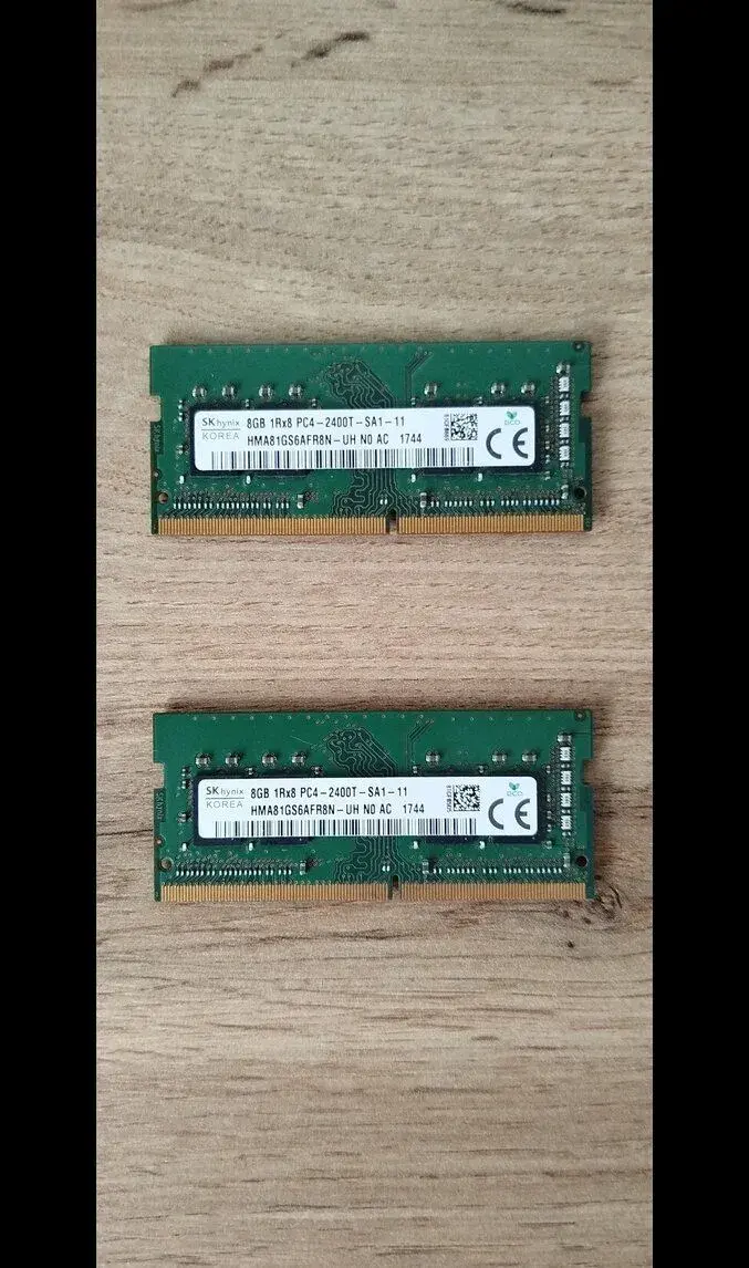 2 x 8GB (16GB) SK Hynix ddr4 sodimm 2400Mhz