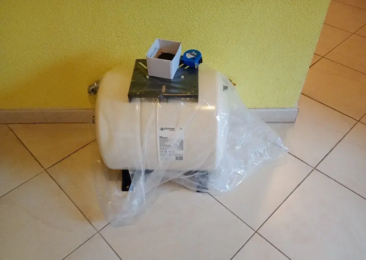 tlaková nádoba k domácí vodárně Reflex 80l s membránou