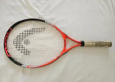 Juniorská raketa Head Radical 23