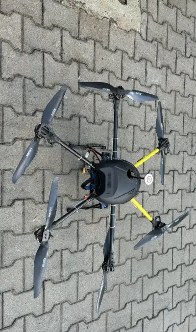 Dron.