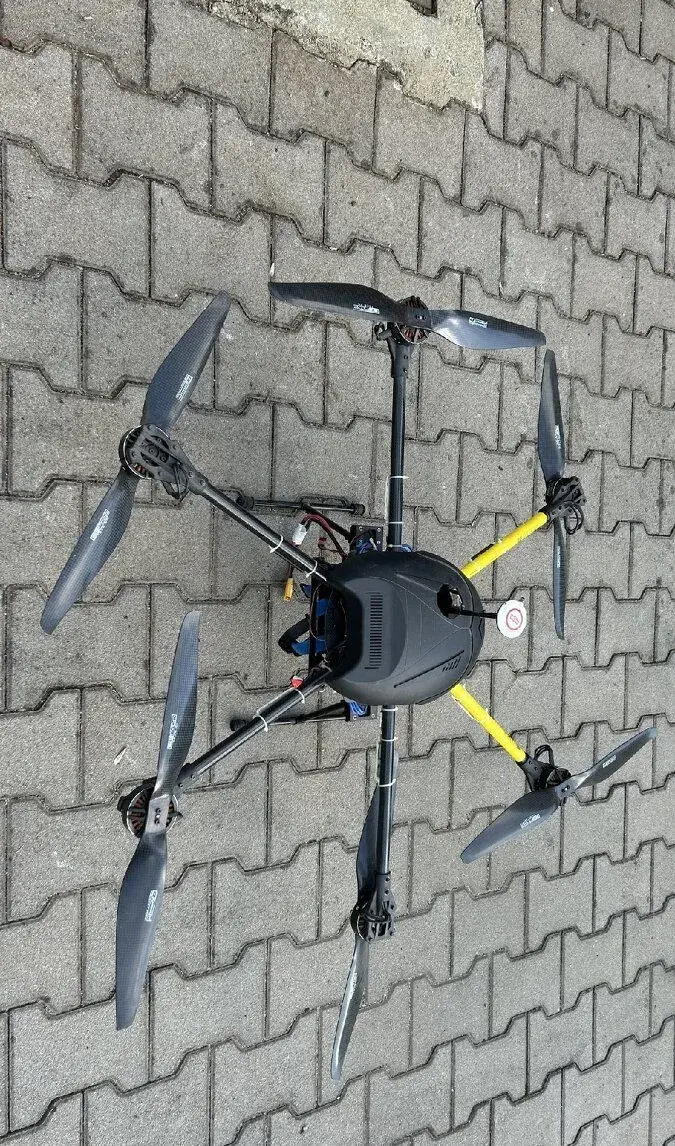 Dron.