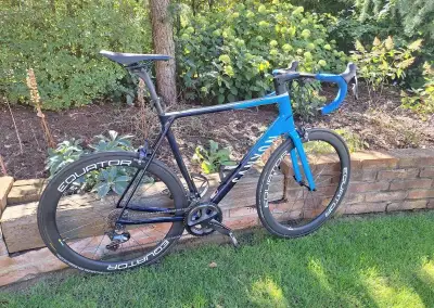 Canyon Ultimate CF SL 8.0