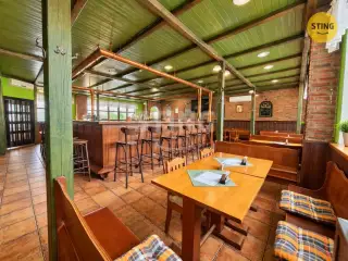 Prodej zavedené restaurace - pizzerie, Ostrava - Běl, 136021