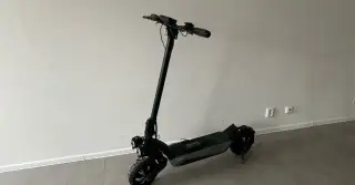 Elektrokoloběžka Maxwheel T8B Golden