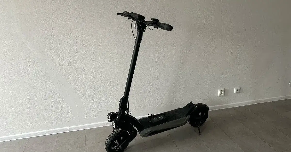 Elektrokoloběžka Maxwheel T8B Golden