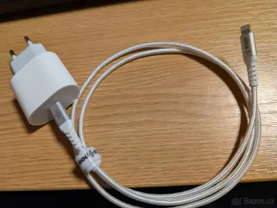 Apple nabíječka (20W) + lightning kabel