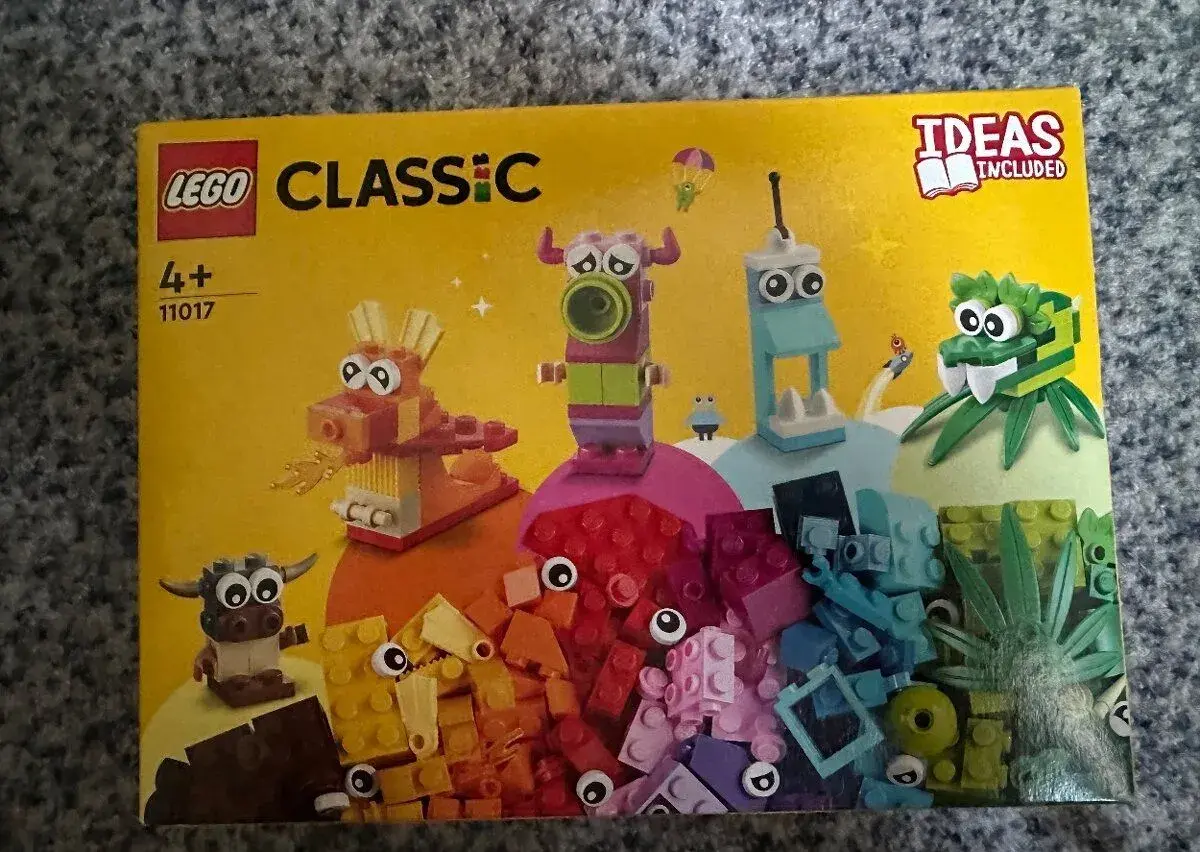 Lego Classic 11017 Ideas
