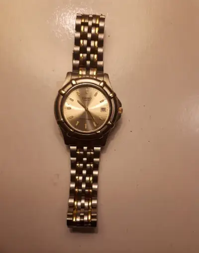 DÁMSKÉ HODINKY - CASIO.