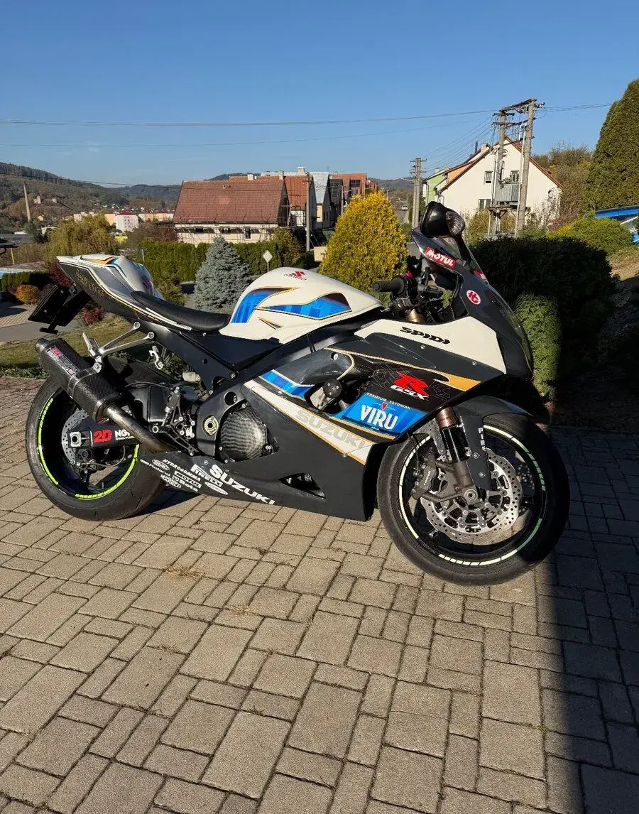 Suzuki gsxr 1000