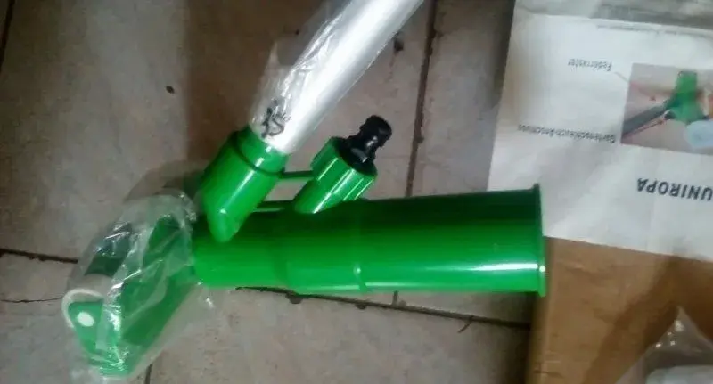 Vysavač a čistič na bazény, nový