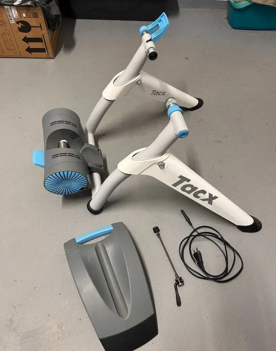 Chytrý trenažér Tacx Vortex T2180