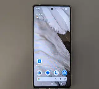 Pixel 7 bílý + obal, perfektní stav