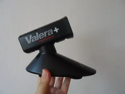 Držák na žehličku na vlasy Valera - černý