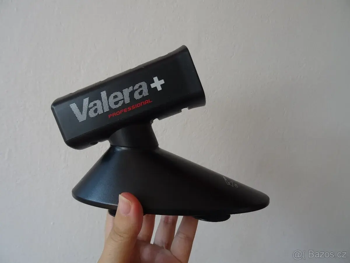 Držák na žehličku na vlasy Valera - černý