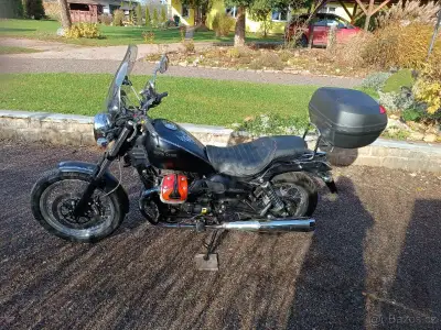 Moto Guzzi V7 Classic Nevada Sleva