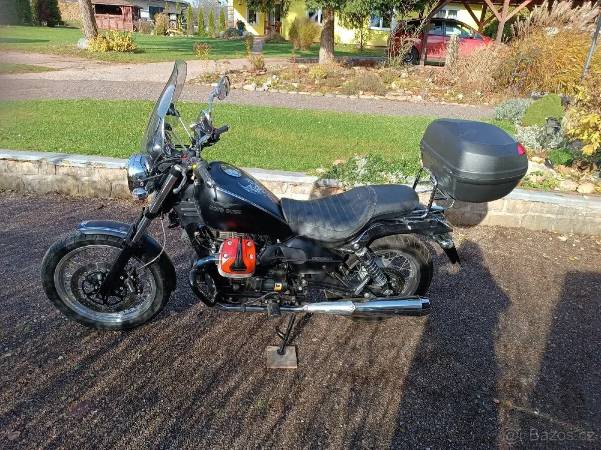 Moto Guzzi V7 Classic Nevada Sleva