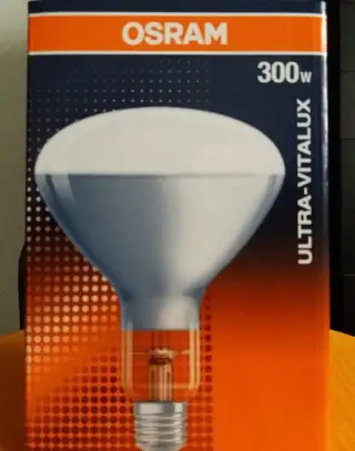 ULTRA VITALUX 300W/230V OSRAM patice E27
