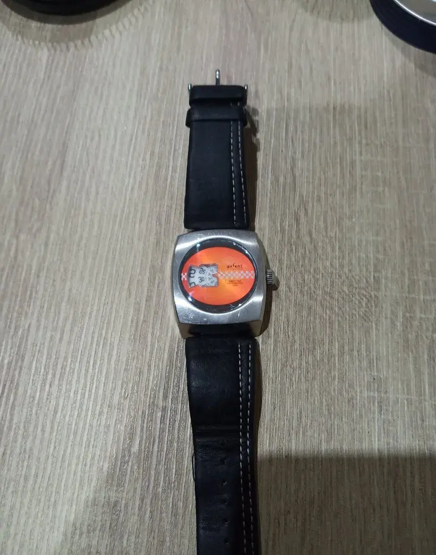 Designové retro hodinky Axcent of Scandinavia – model Electr