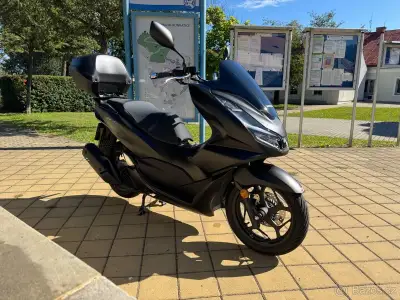 Honda PCX 125, SMART top box