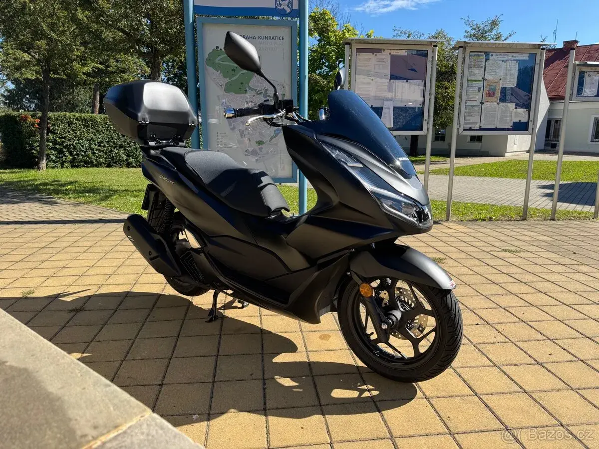 Honda PCX 125, SMART top box
