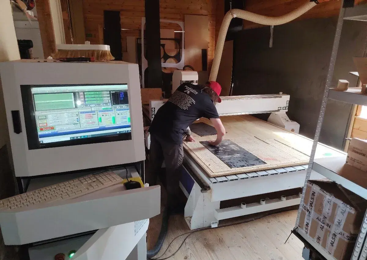Velkoformátové CNC 3x1,5 m (r.v. 2021)