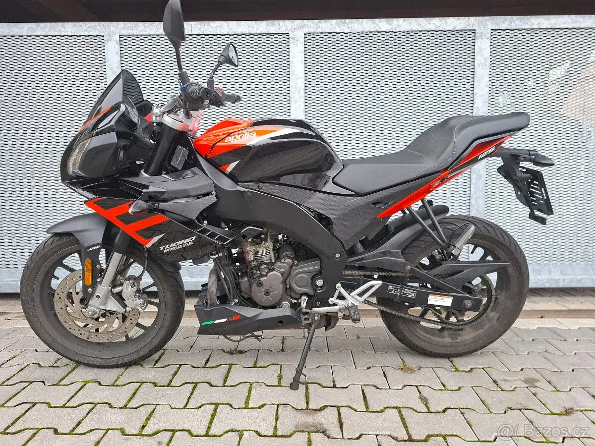 Aprilia Tuono 125