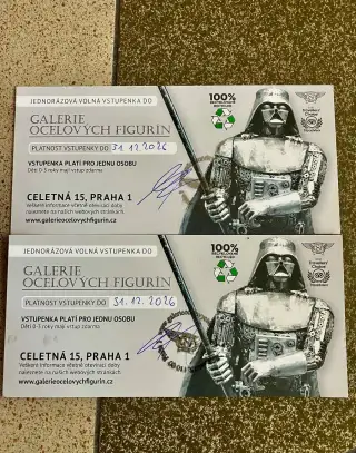 Galerie ocelových figurin
