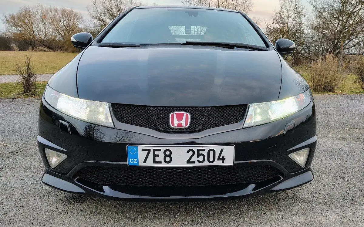 Honda Civic – 2 000 km