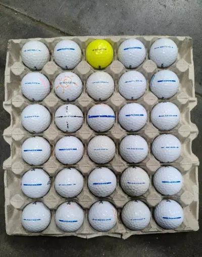 Golfové míčky Srixon ad333