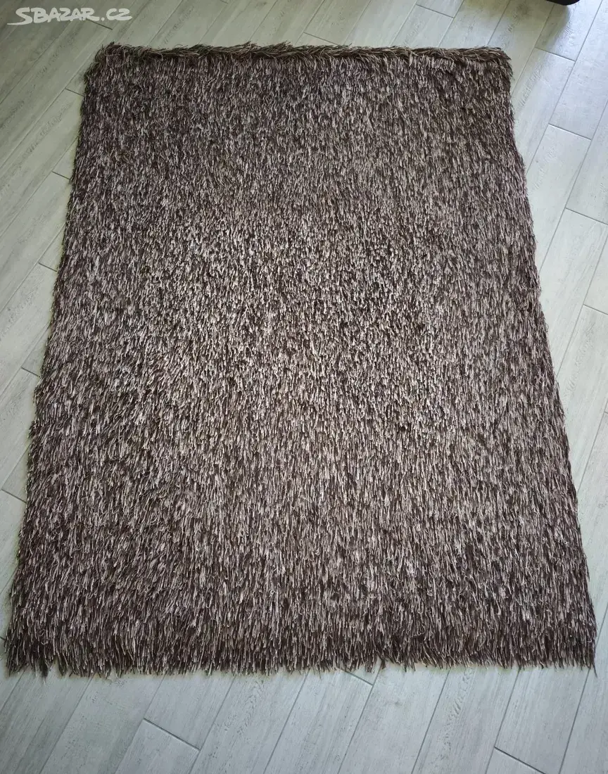 Kusový koberec
