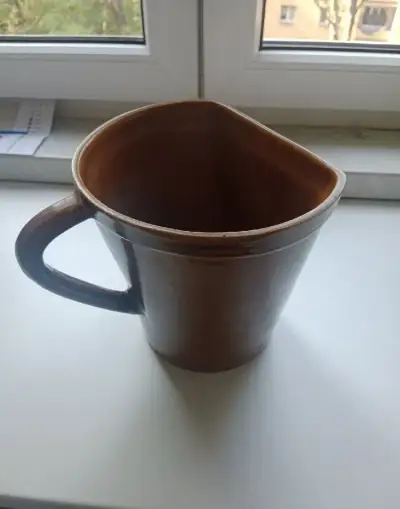 Starý keramický džbán 2,5 l – hnědá glazura