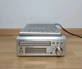 Denon UD-M30 / CD receiver / optické vady
