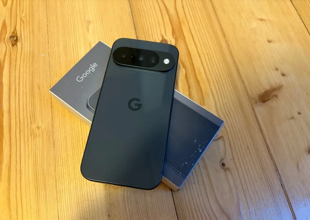 Google Pixel 10 - 128 GB - Obsidian barva - V záruce