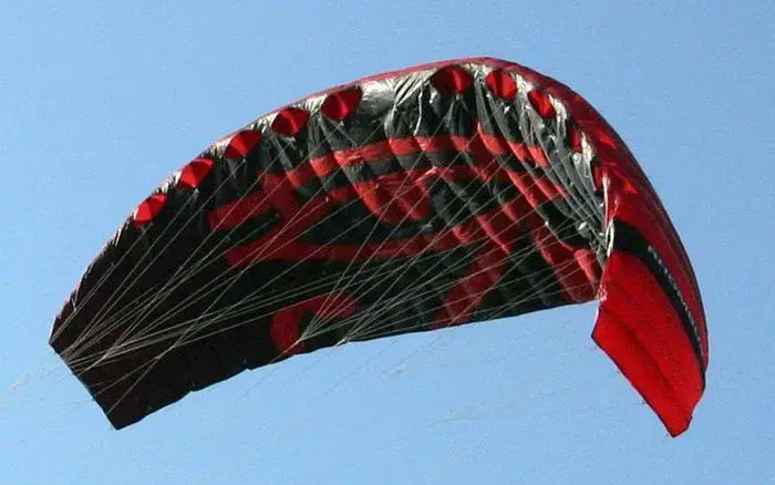 Komorový kite Amun, 5,3 m2.