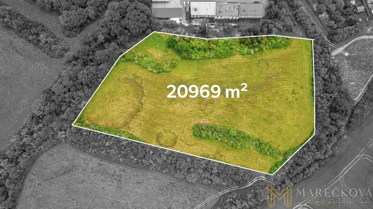 Prodej rozlehlé louky v malebném Manětíně, 20 969 m²