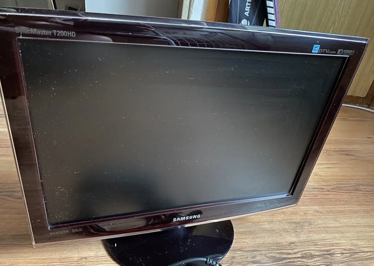 Samsung t200hd