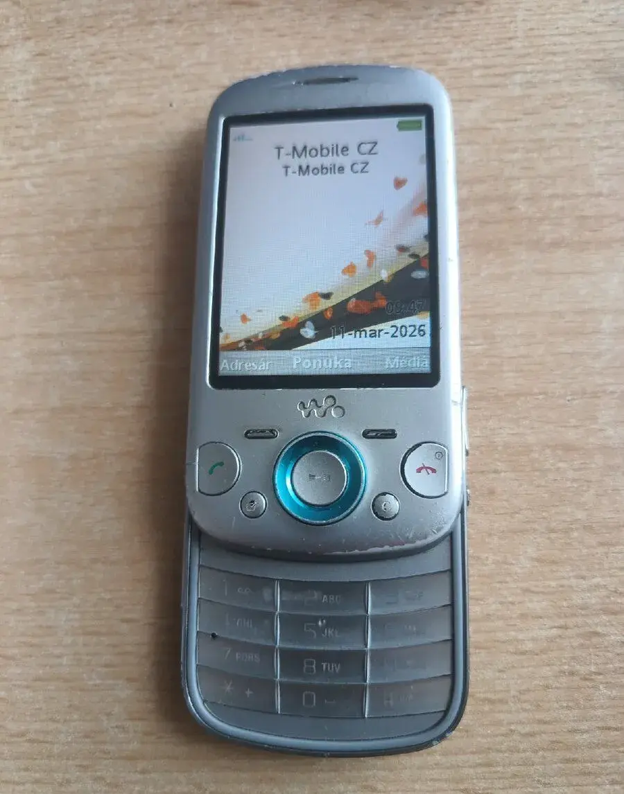 Sony Ericsson w20i zylo