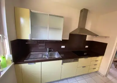 KUCHYŇSKÁ LINKA 475 CM VČ. VŠECH SPOTŘEBIČŮ