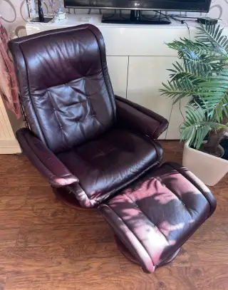 ZNAČKOVÉ KOŽENÉ KŘESLO STRESSLESS PLUS PODNOŽNÍK