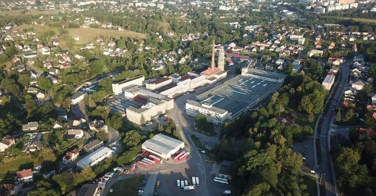 VÝROBNÍ a SKLADOVACÍ prostory Vratislavice n.N.