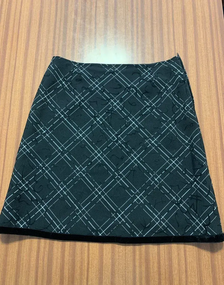 zajímavá sukně hand made - vel. M