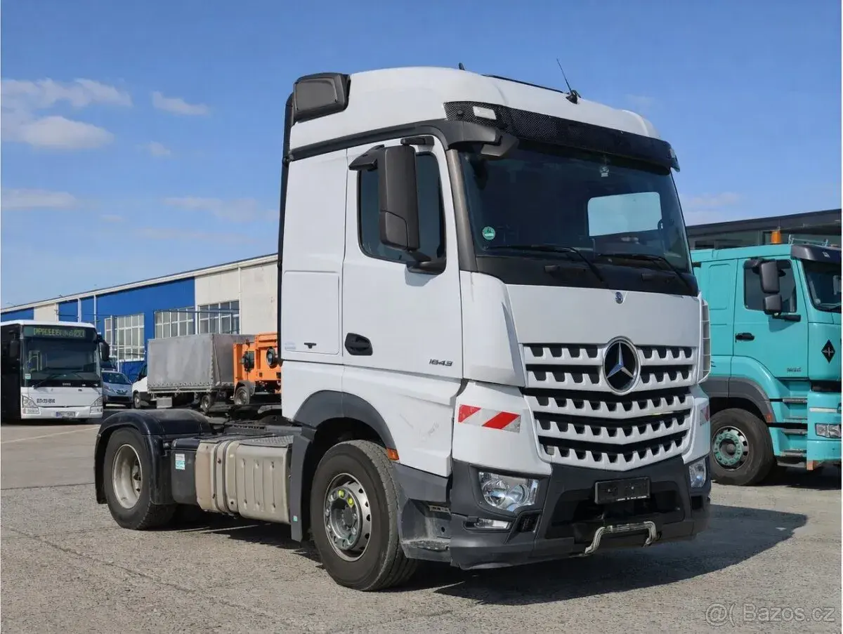 Mercedes-Benz AROCS – 2015, 759 756 km